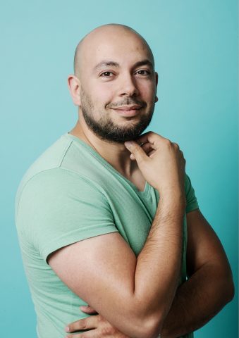 Portret Omar, Buurtopbouw
werker (sociaal werker)
