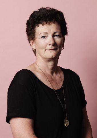 Portret Karola, Zorgmanager