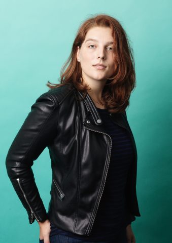 Portret Marit, Helpende