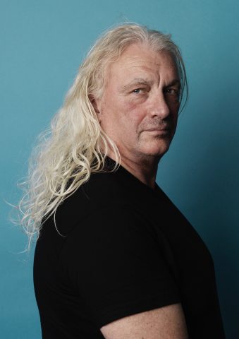 Portret André, Ouderenwerker