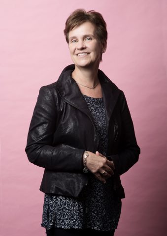 Portret Truus, Verpleegkundige in verpleeghuis